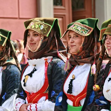 Via Dei Colli *